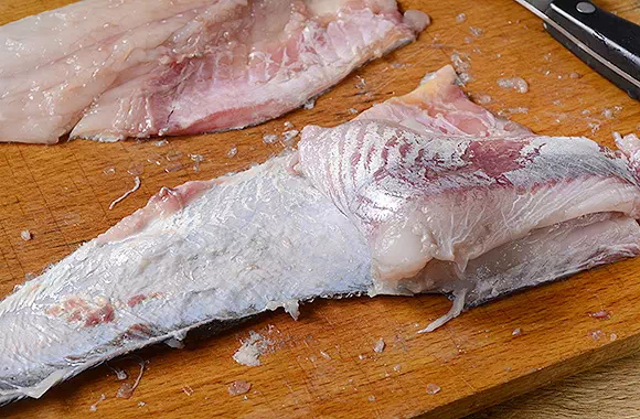 рыбное филе в кляре на сковороде рецепт фото 6